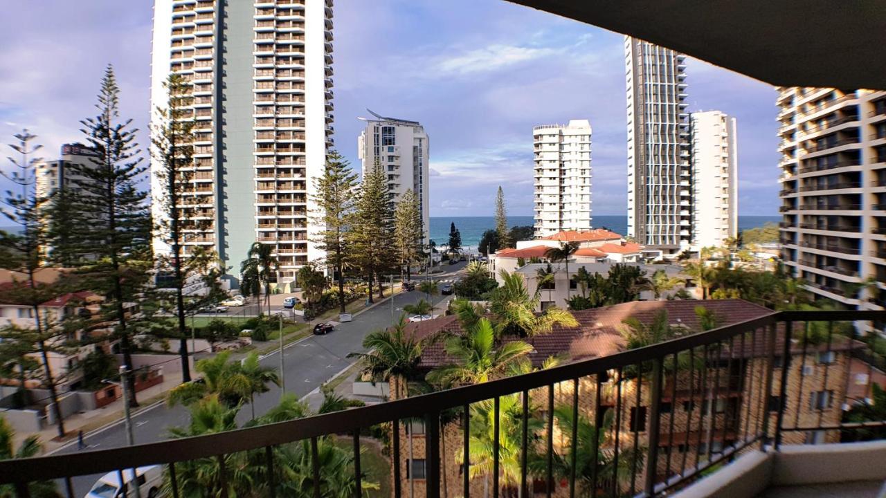 Genesis Apartments By Gold Coast Premium Exterior foto